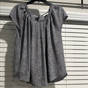 LC Lauren Conrad Blue and White Floral Blouse